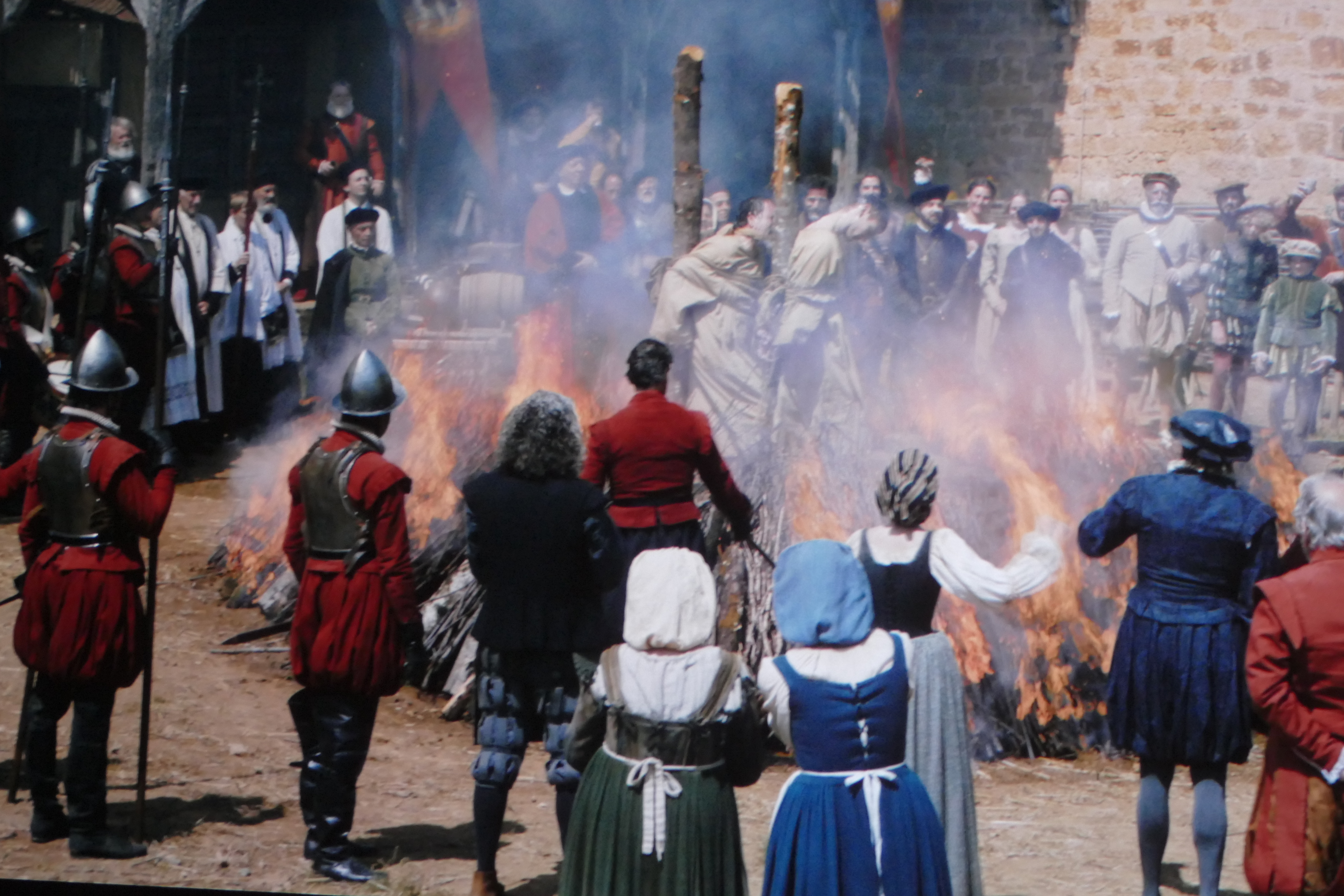 Sarlat médiéval reconstitué dans la cour du Château de Biron
« Fortune de France » © Les Films du Cap / FTV