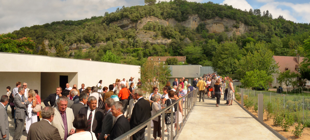 Inauguration du Centre d'Accueil du Pôle International de la Préhistoire le 24 juillet 2010 aux Eyzies